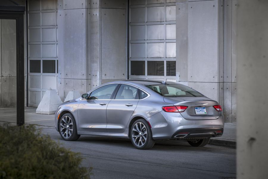  Chrysler 200C (UF) 2014 года  (фото 40 из 50)